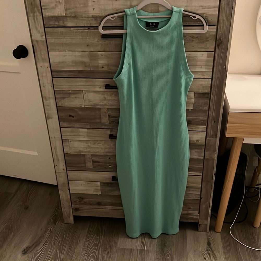 Vici M green dress